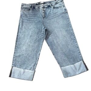 AVA & VIV *NWT* Women's High Rise Straight Cuffed Culotte Jeans Light Wash Sz 26